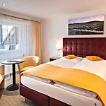 호텔 Weinhaus Weis 3*