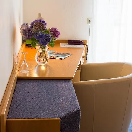 Weinhaus Weis Hotel 3*