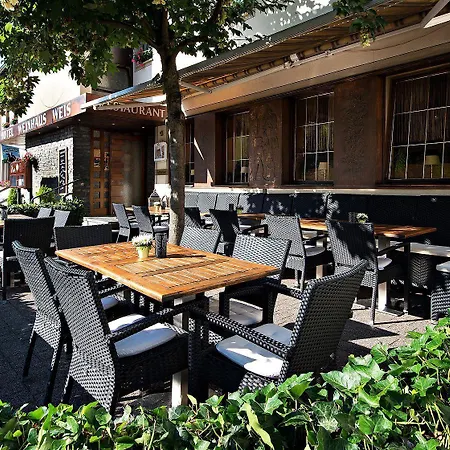 Weinhaus Weis Leiwen