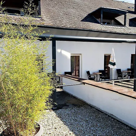 Weinhaus Weis 3*