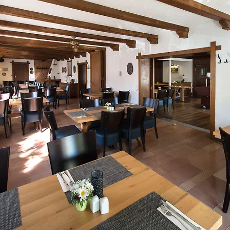 Weinhaus Weis Hotel