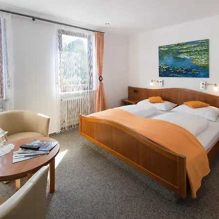Hotel Weinhaus Weis