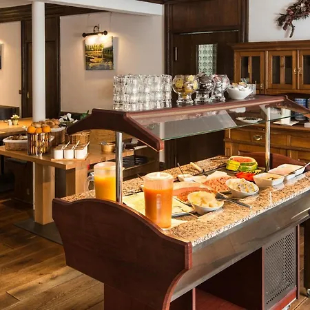 Weinhaus Weis Leiwen