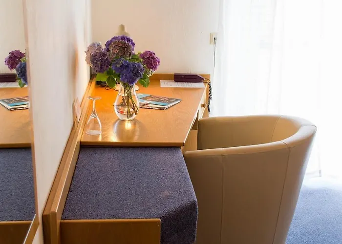 Weinhaus Weis Hotel 3*