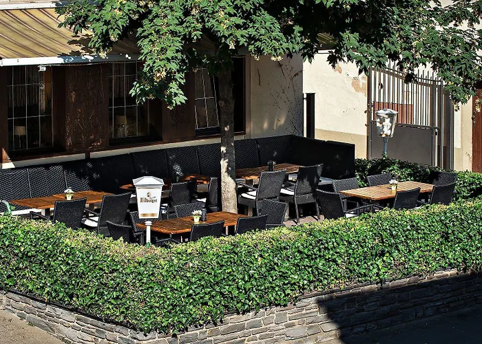 Weinhaus Weis 3* Leiwen