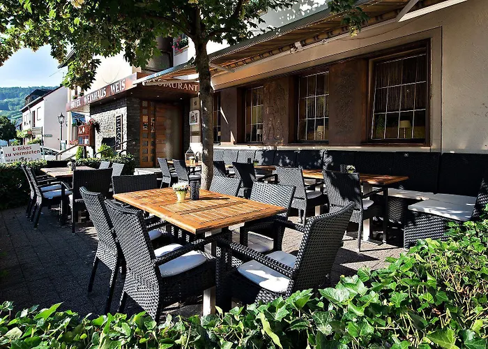 Weinhaus Weis Leiwen